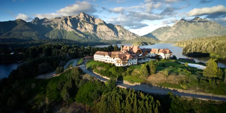 Premium mountain lodge with panoramic lake views in Bariloche